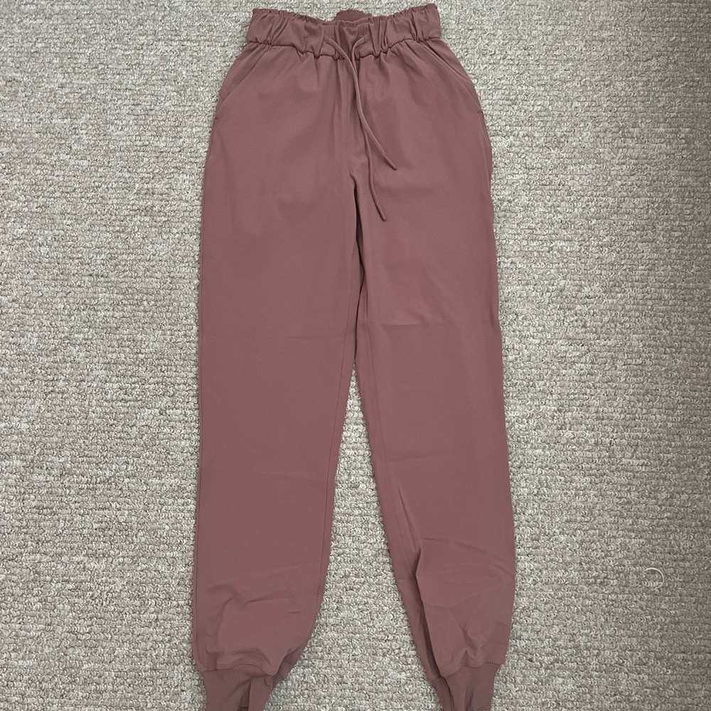 Lululemon joggers